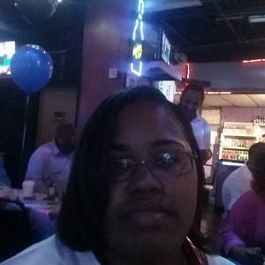 Meet your Posher, Adriane